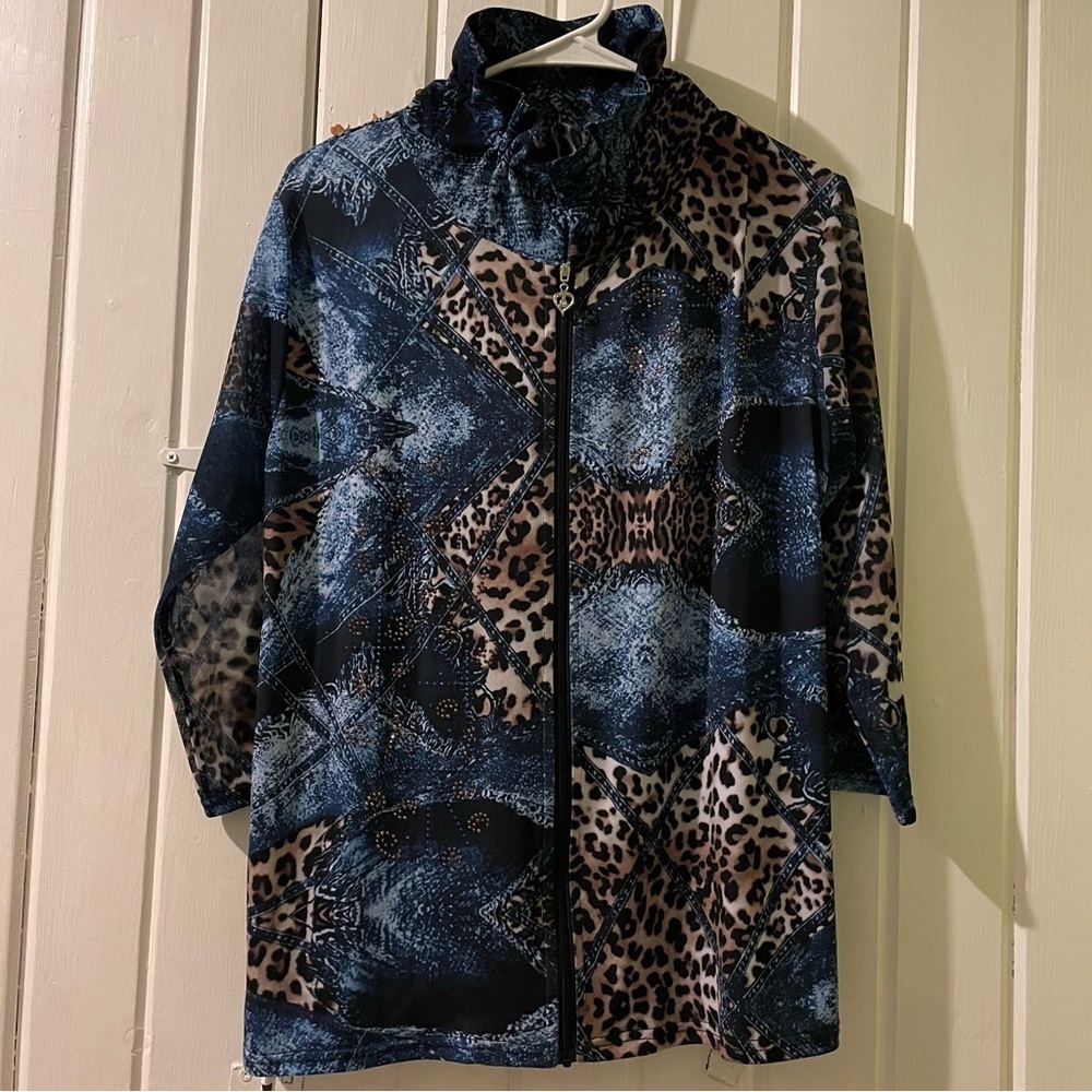 VALENTINA zip embellished top/cardigan-medium NWOT
